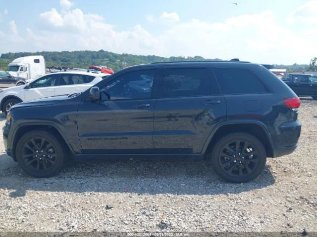 Jeep Grand cherokee ALTITUDE* EDITION* 3.6* V6* 8ZF* ПОДГРЕВ* КАМЕРА*  - изображение 6