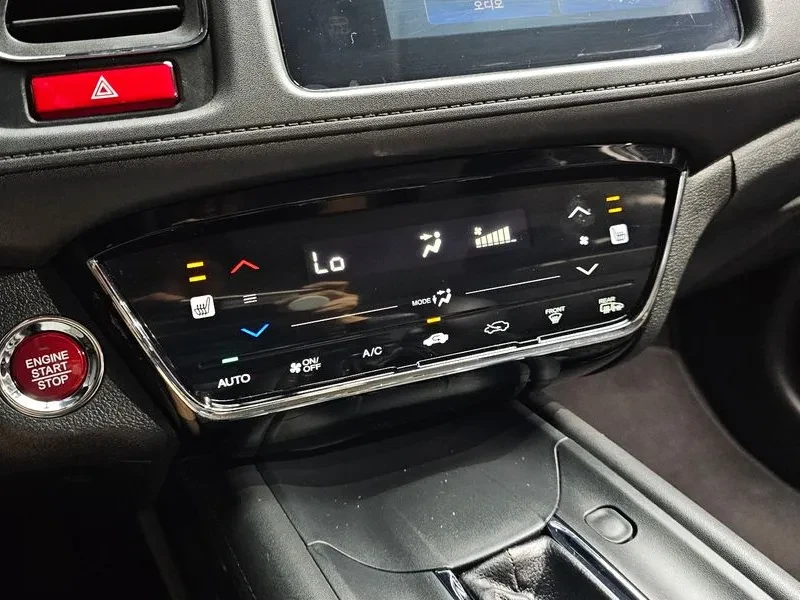Honda Hr-v 1.8, снимка 17 - Автомобили и джипове - 55727227