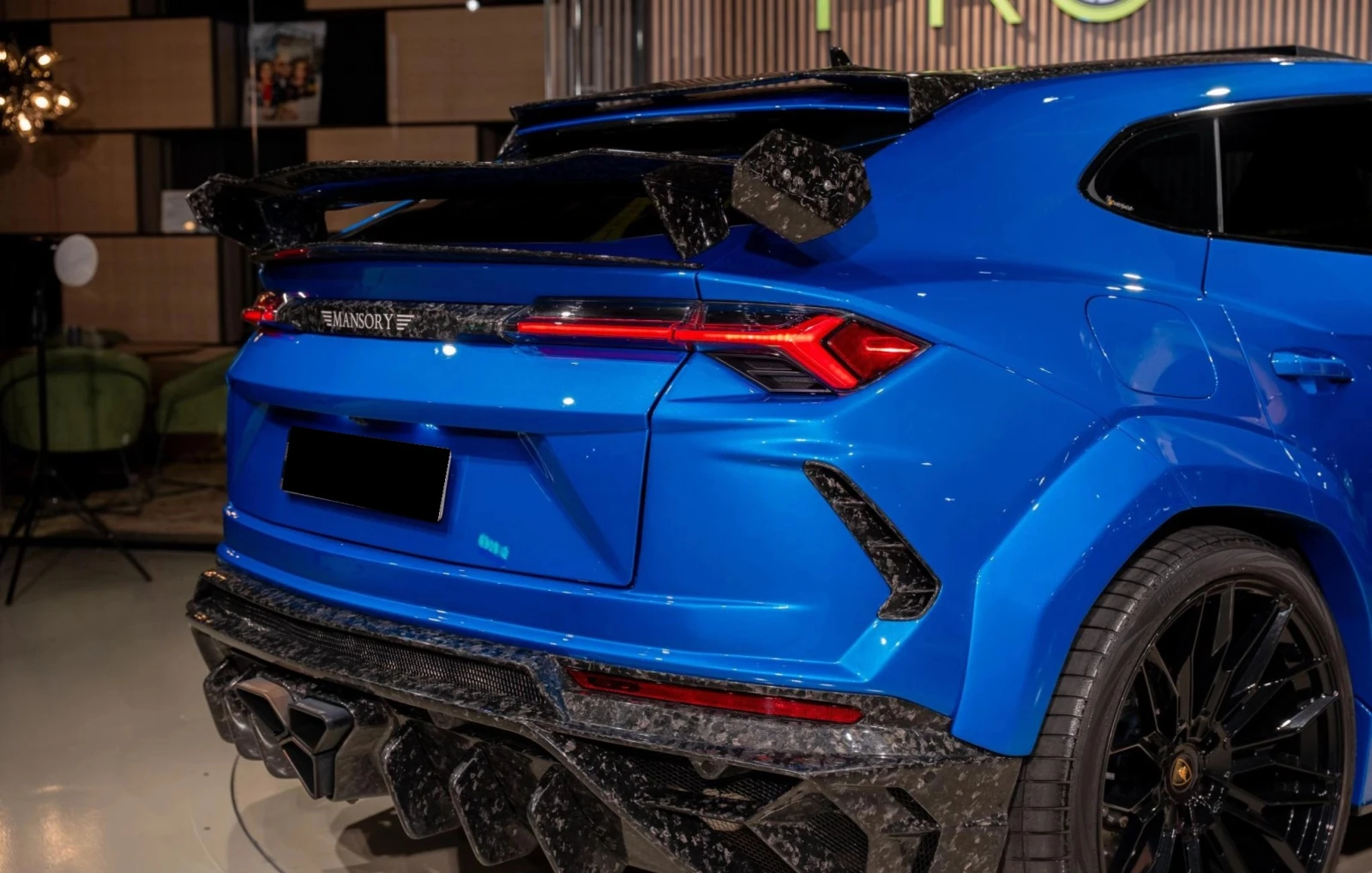 Lamborghini Urus Mansory  4.0 V8 4WD  - изображение 10