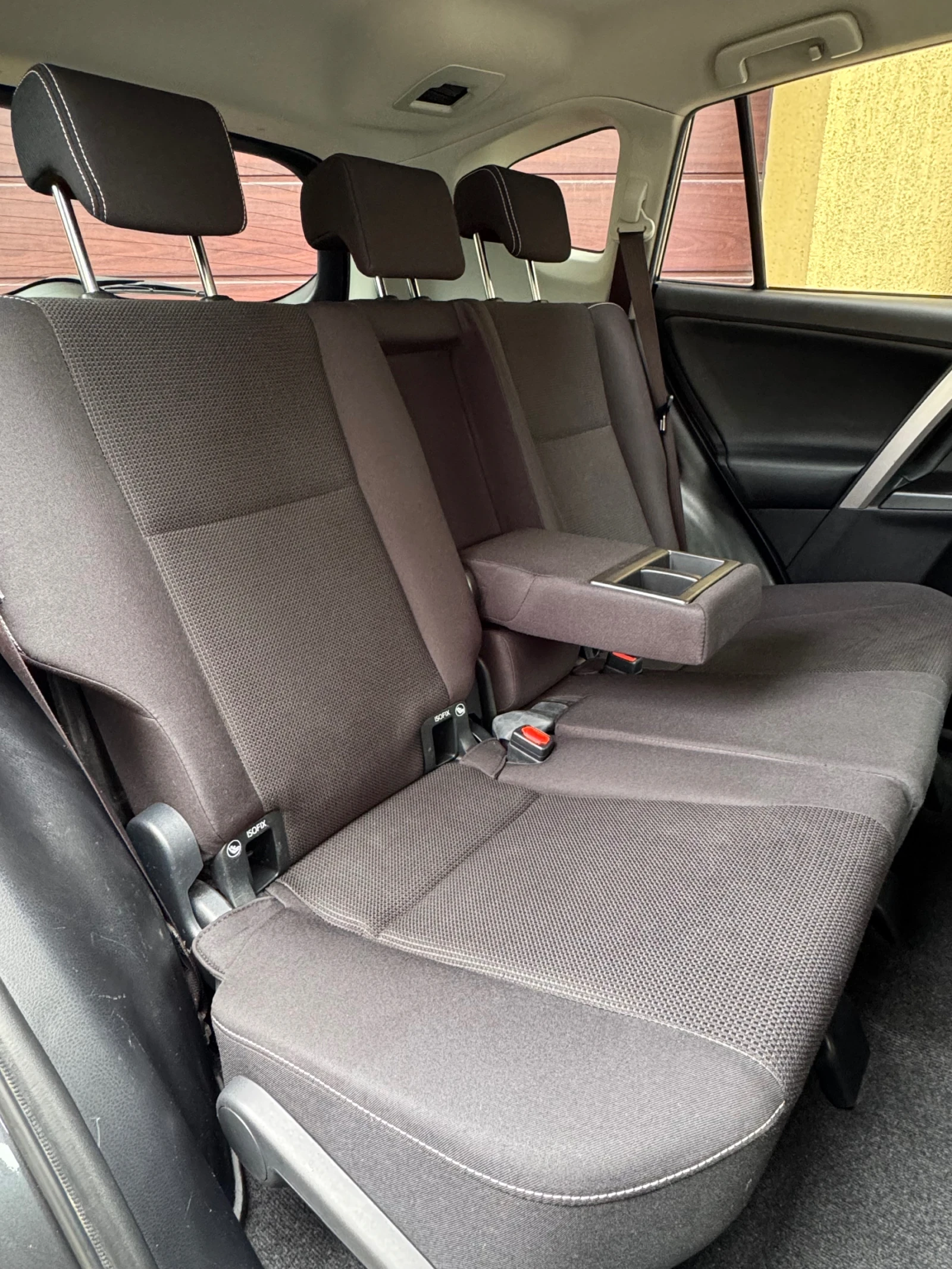 Toyota Rav4 2.0i 4X4*  ПЪЛНА СЕРВИЗ ИСТОРИЯ В ТОЙОТА! - изображение 9