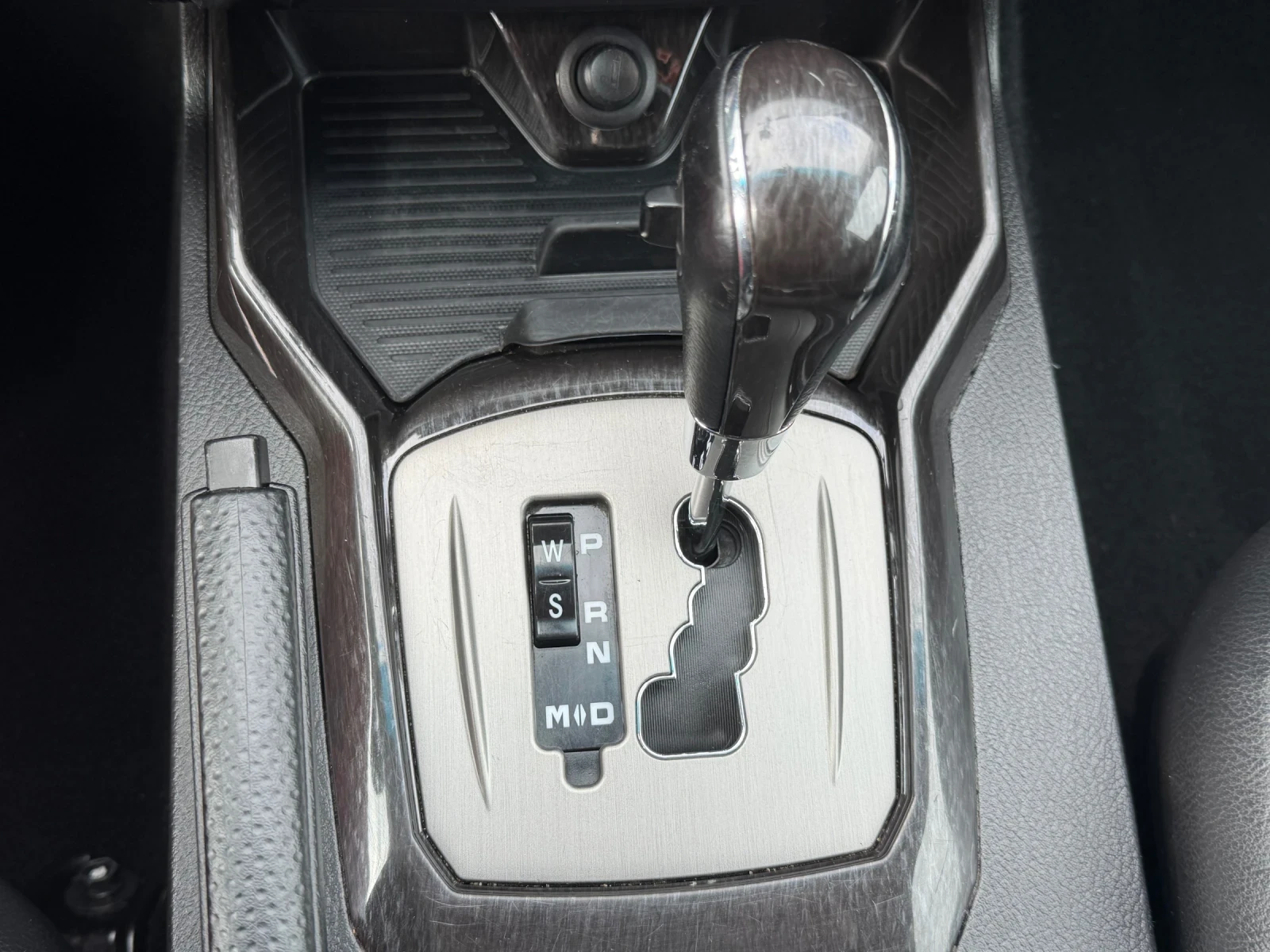 SsangYong Rexton Всички екстри!!!Nardo gray!, снимка 14 - Автомобили и джипове - 53739624