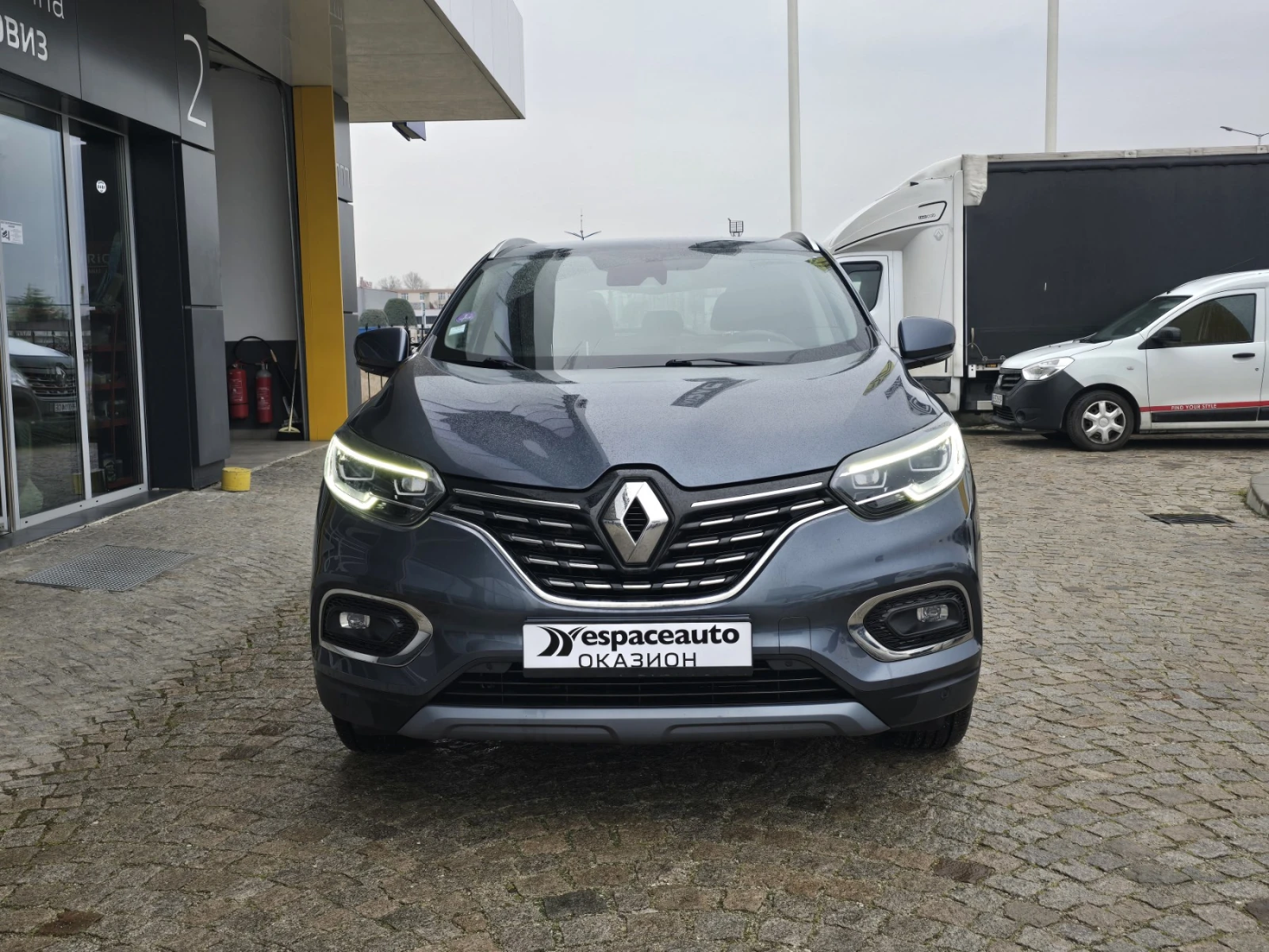 Renault Kadjar 1.3TCe/140к.с./Intens, снимка 2 - Автомобили и джипове - 53904336