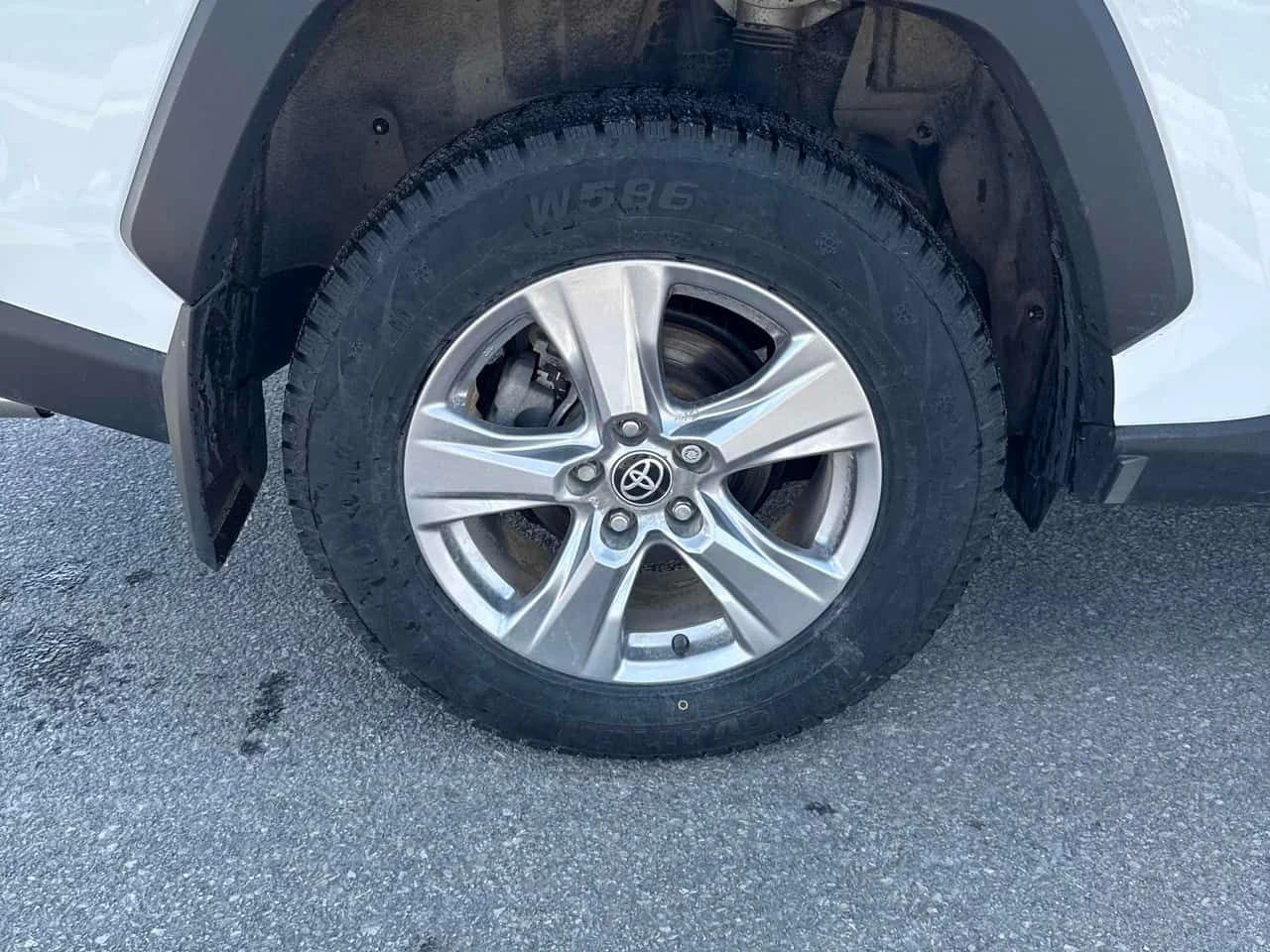 Toyota Rav4 XLE AWD/CARFAX/ПОДГРЕВИ/ШИБИДАХ, снимка 7 - Автомобили и джипове - 53947008