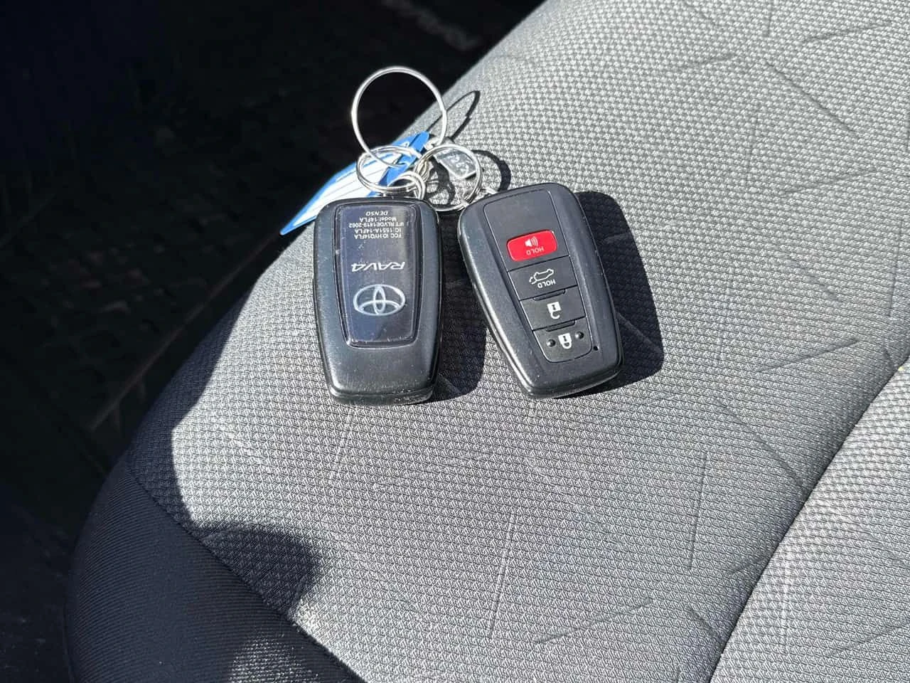 Toyota Rav4 XLE AWD/CARFAX/ПОДГРЕВИ/ШИБИДАХ, снимка 11 - Автомобили и джипове - 53947008