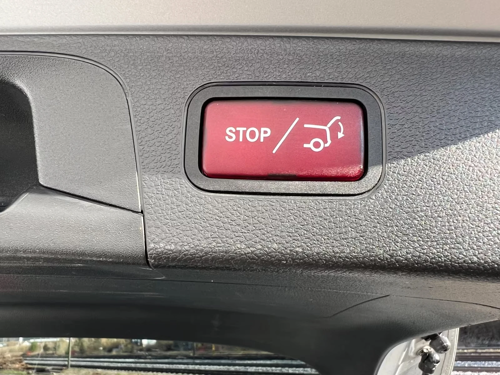 Mercedes-Benz GLC 250 AMG-PACK/ШИБИДАХ/360CAM/20КИ/204HP/4MATIC, снимка 6 - Автомобили и джипове - 54042201