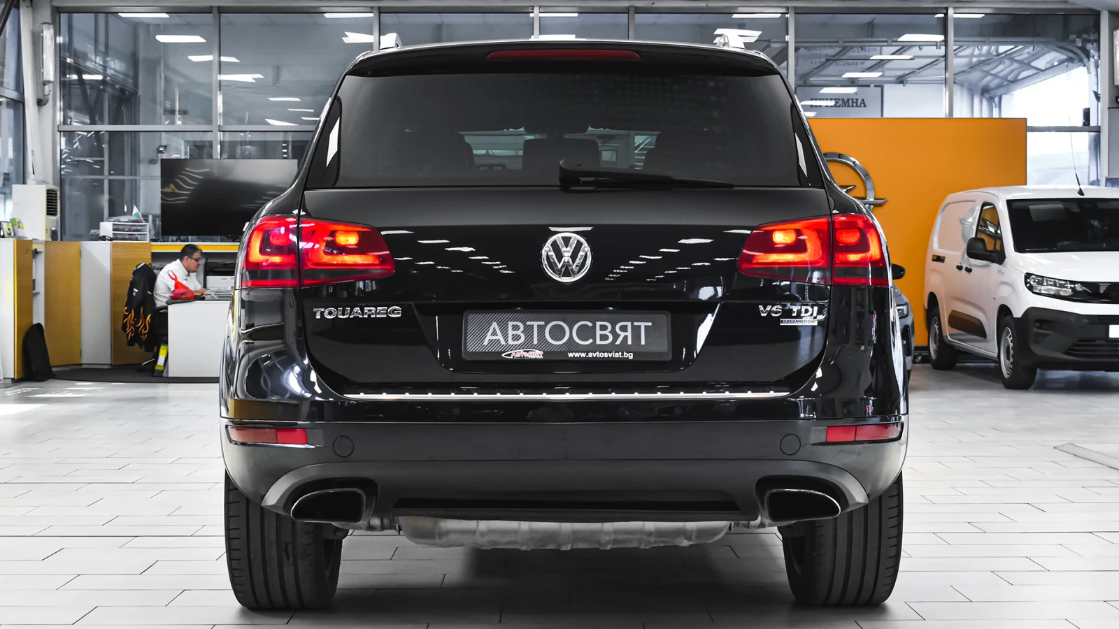 VW Touareg 3.0 TDI V6 4MOTION Automatic, снимка 3 - Автомобили и джипове - 54511225