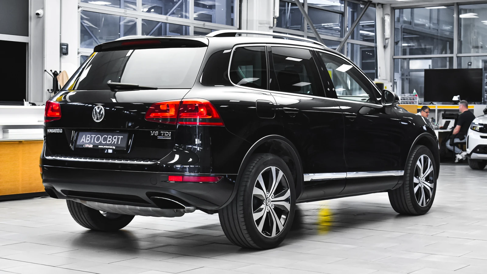 VW Touareg 3.0 TDI V6 4MOTION Automatic, снимка 6 - Автомобили и джипове - 54511225