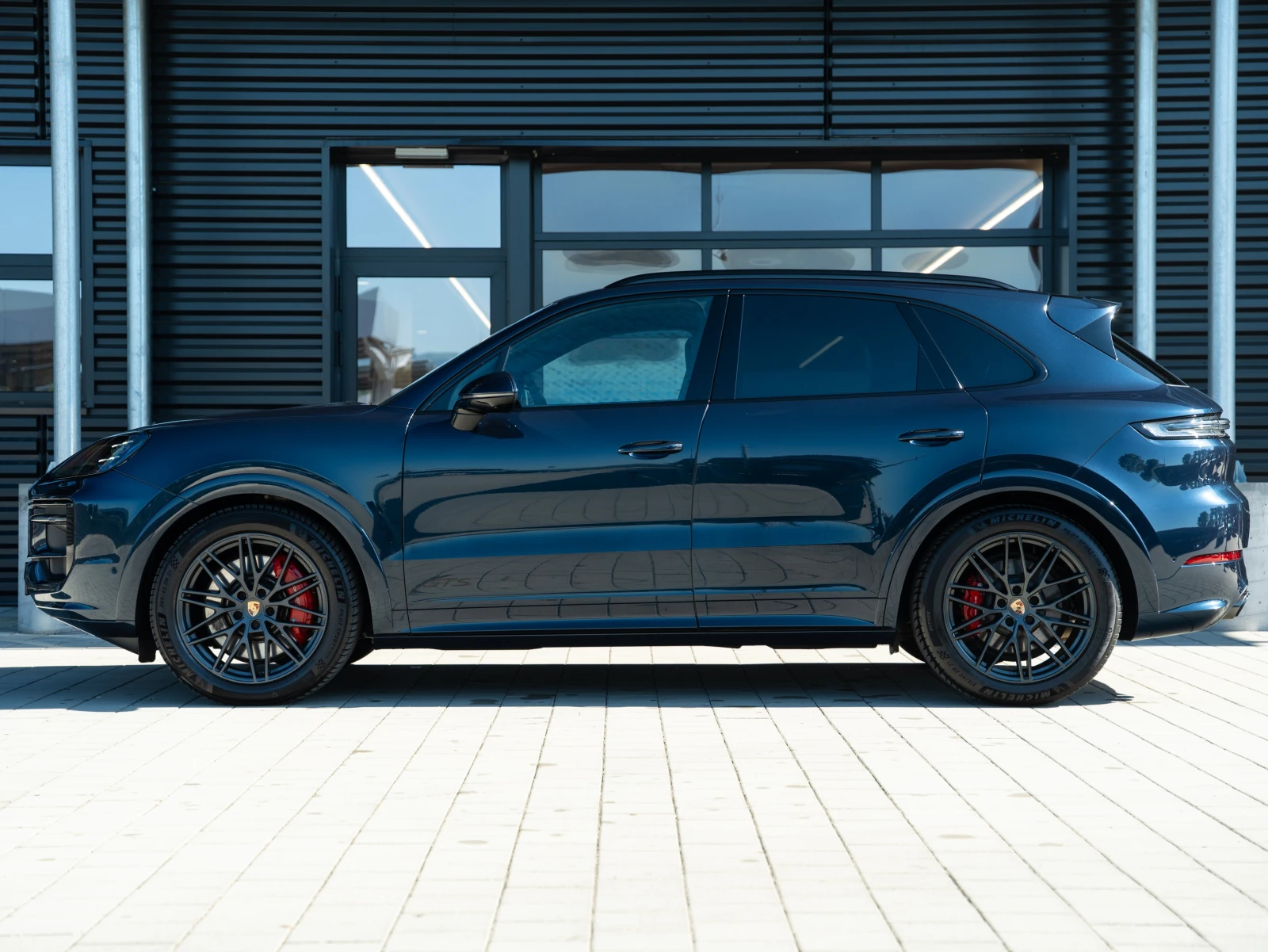 Porsche Cayenne GTS, снимка 2 - Автомобили и джипове - 54700978