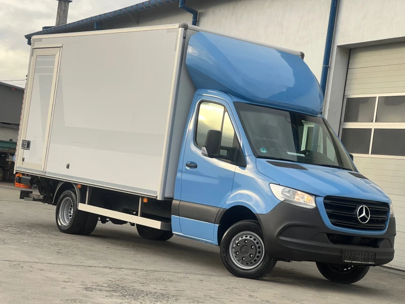 Mercedes-Benz Sprinter 516 2019 / Дв.гума / Б-категория / Падащ борд 
