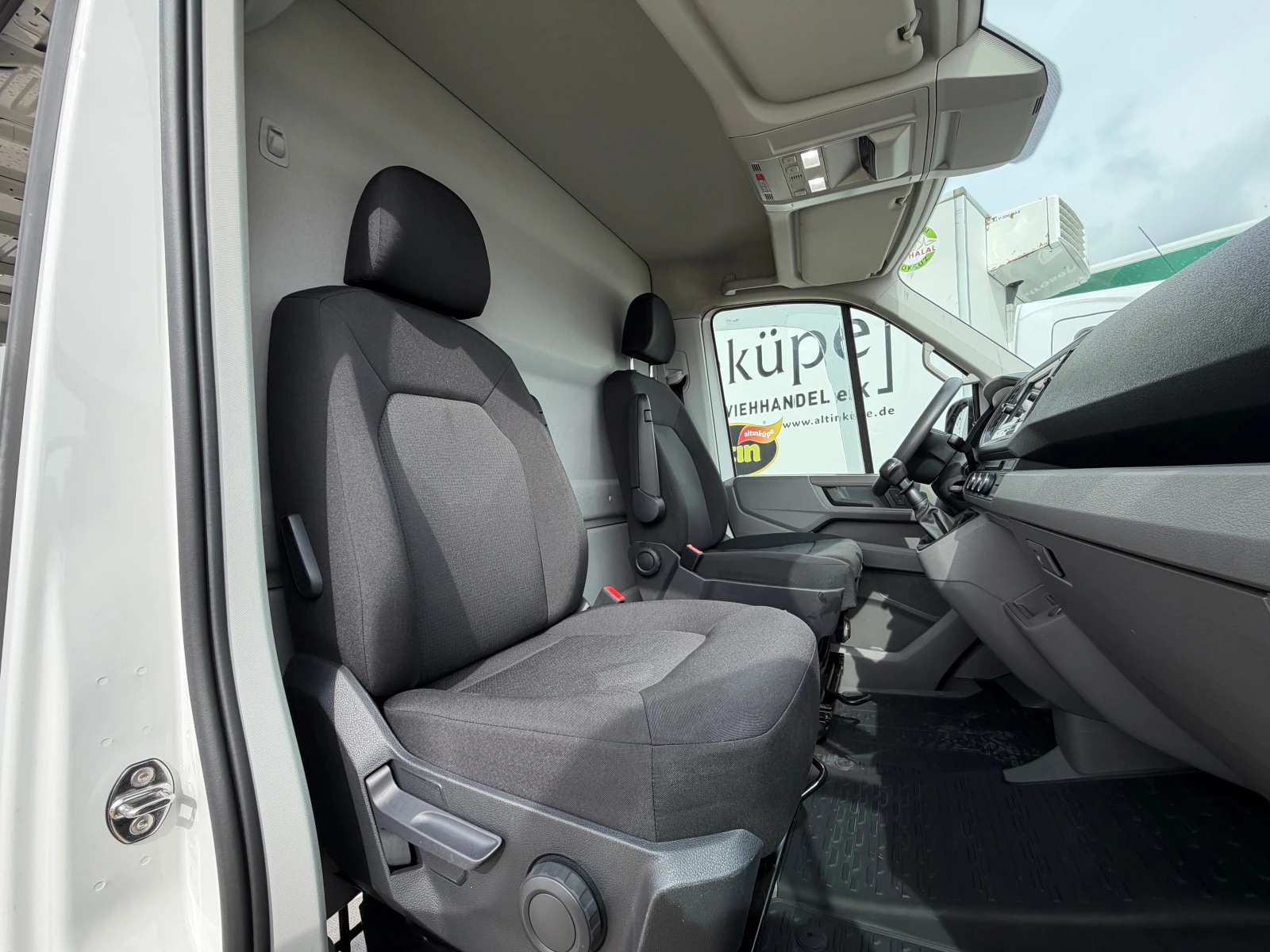 Man TGE 3-180!FULL!LED!ТОП!, снимка 12 - Бусове и автобуси - 53911600