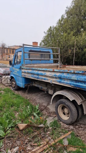 Mercedes-Benz 409 Самосвал, снимка 3