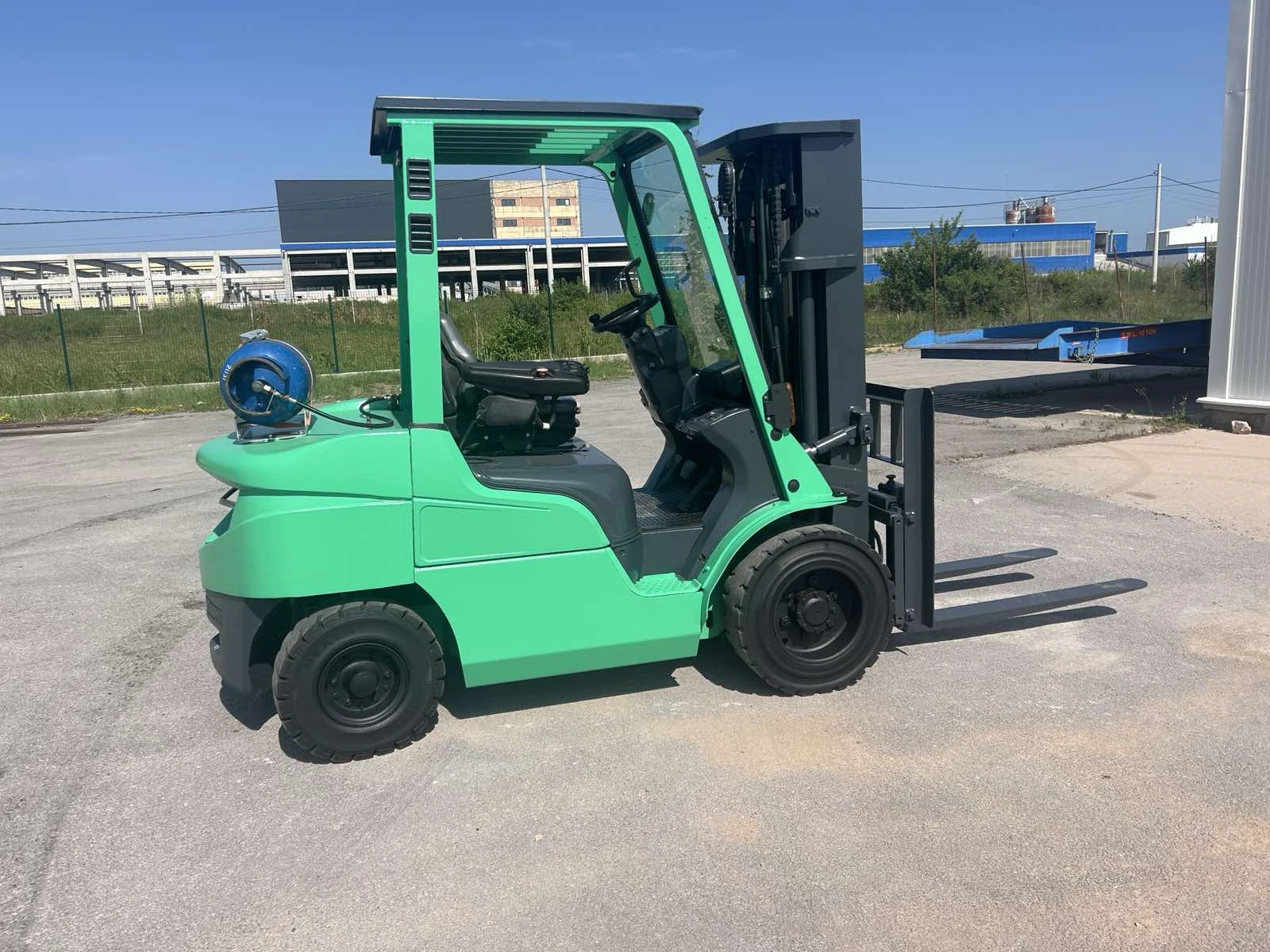  Mitsubishi Nissan K25 | Mobile.bg   11