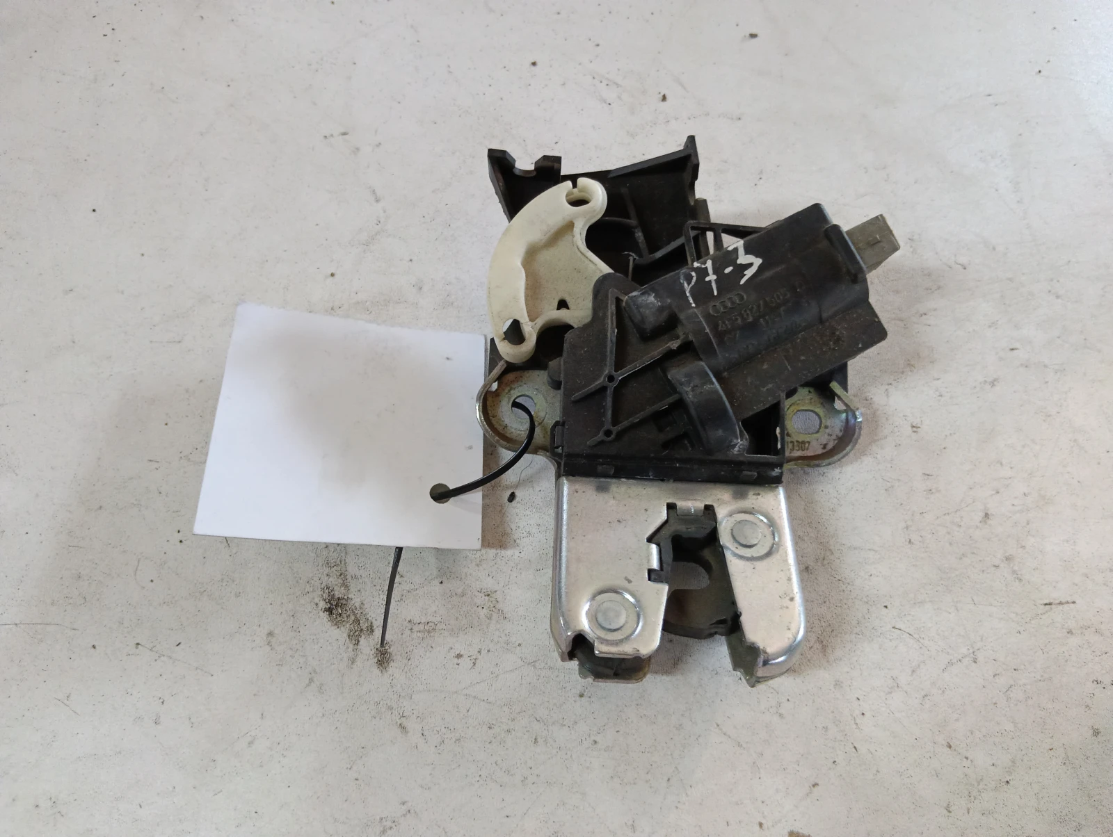 брава заден капак 4F5827505D СЕДАН VW Passat