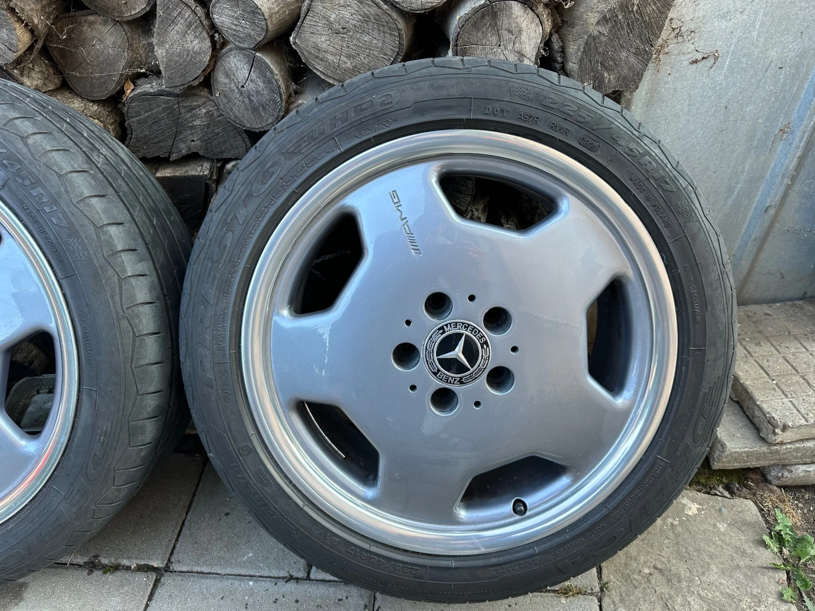   205/45R17  Mercedes-Benz E 500 | Mobile.bg   4