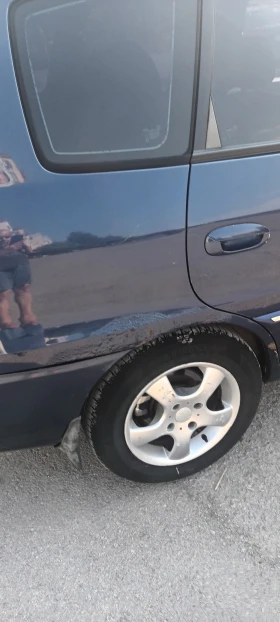 Kia Carens, снимка 5