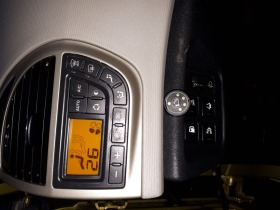 Citroen Grand C4 Picasso 2.0 Газ/Автомат, снимка 15 - Автомобили и джипове - 45785014