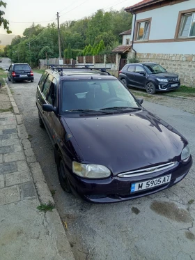  Ford Escort
