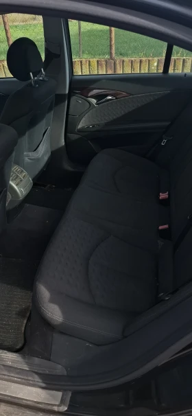 Mercedes-Benz E 220, снимка 8