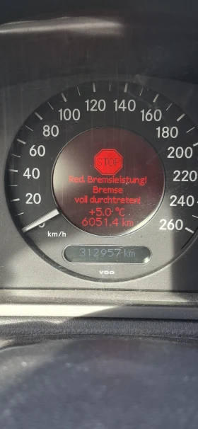 Mercedes-Benz E 220, снимка 5