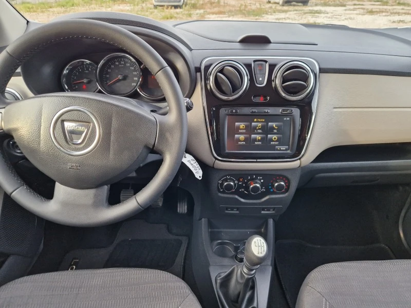 Dacia Lodgy 1.5 DCI, снимка 8 - Автомобили и джипове - 42704333