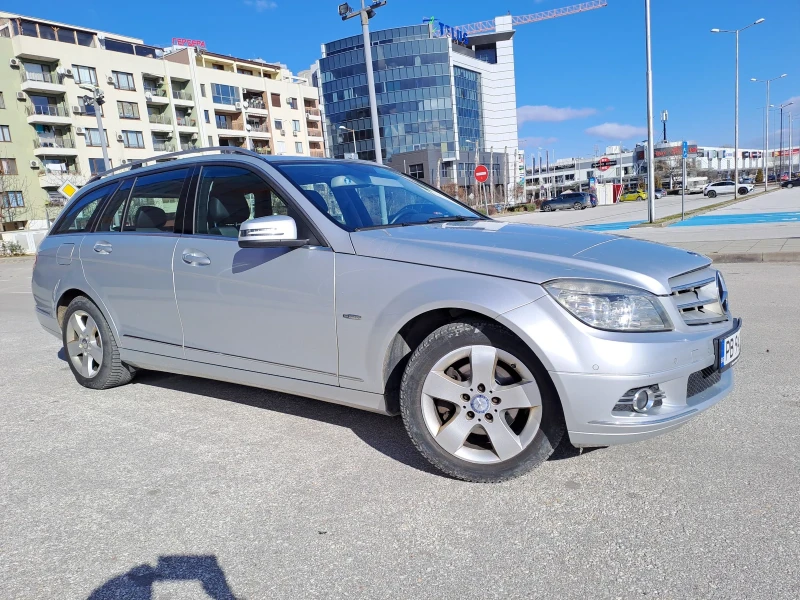 Mercedes-Benz C 180 2010г / Автомат/Газ, снимка 2 - Автомобили и джипове - 47355335