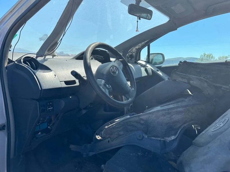 Toyota Yaris 1.4 d4d, снимка 3 - Автомобили и джипове - 45250415