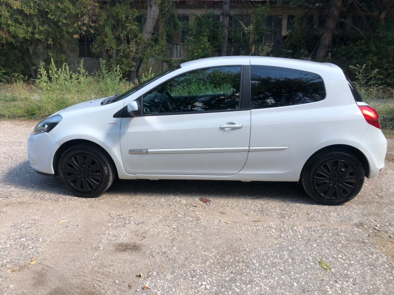 Renault Clio, снимка 3 - Автомобили и джипове - 47236849