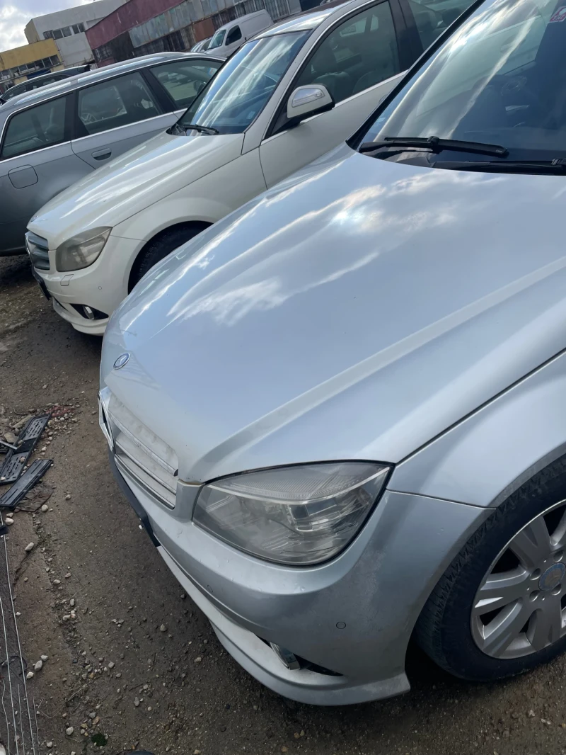 Mercedes-Benz C 200, снимка 4 - Автомобили и джипове - 47469339