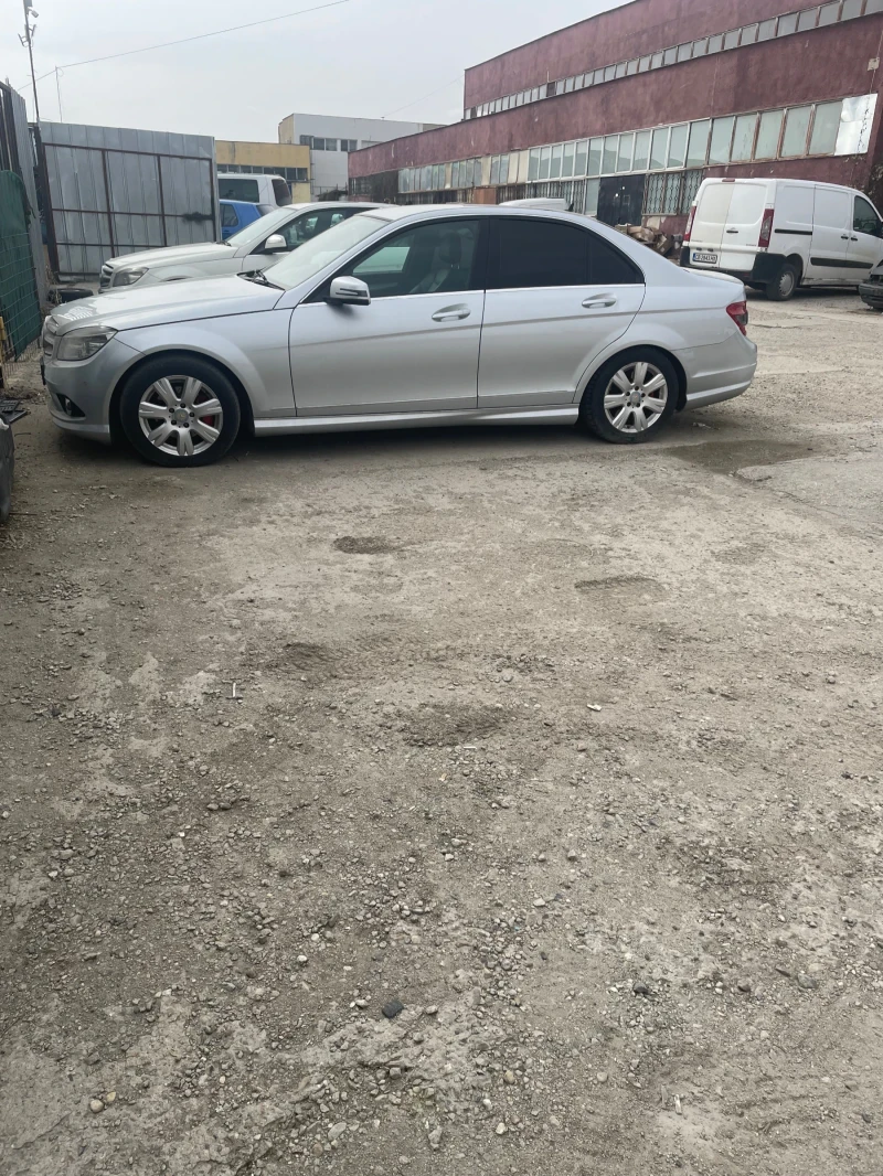 Mercedes-Benz C 200, снимка 1 - Автомобили и джипове - 47469339