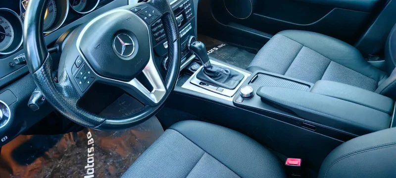 Mercedes-Benz C 250, снимка 2 - Автомобили и джипове - 47480407