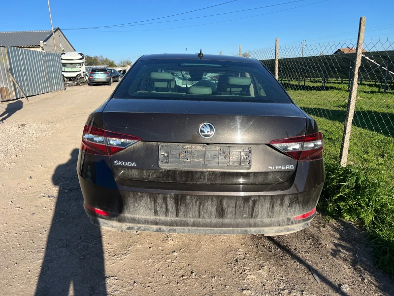 Skoda Superb 2.0TDI, снимка 3 - Автомобили и джипове - 50091541