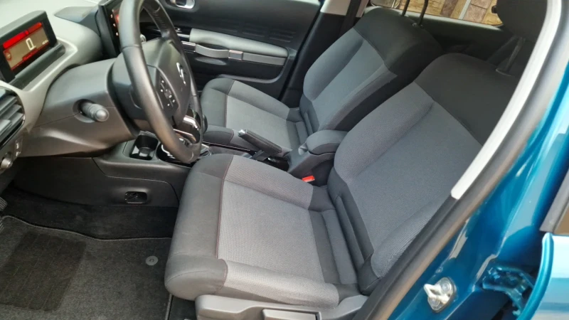 Citroen C4 Cactus 1.2T-Shine , снимка 7 - Автомобили и джипове - 52618640