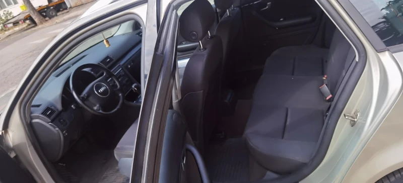Audi A4 2.4i-170кс LPG, снимка 9 - Автомобили и джипове - 52403718
