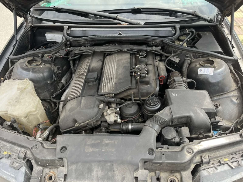 BMW 323, снимка 12 - Автомобили и джипове - 53075026