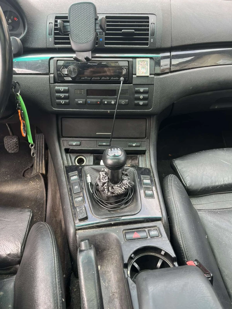 BMW 323, снимка 11 - Автомобили и джипове - 53075026