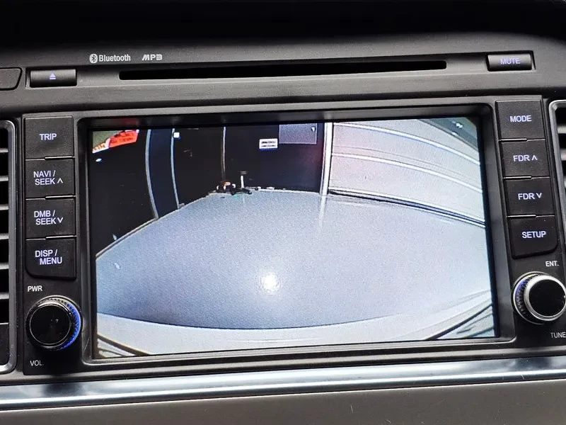 Hyundai Sonata 2.0 Smart, снимка 14 - Автомобили и джипове - 55259821