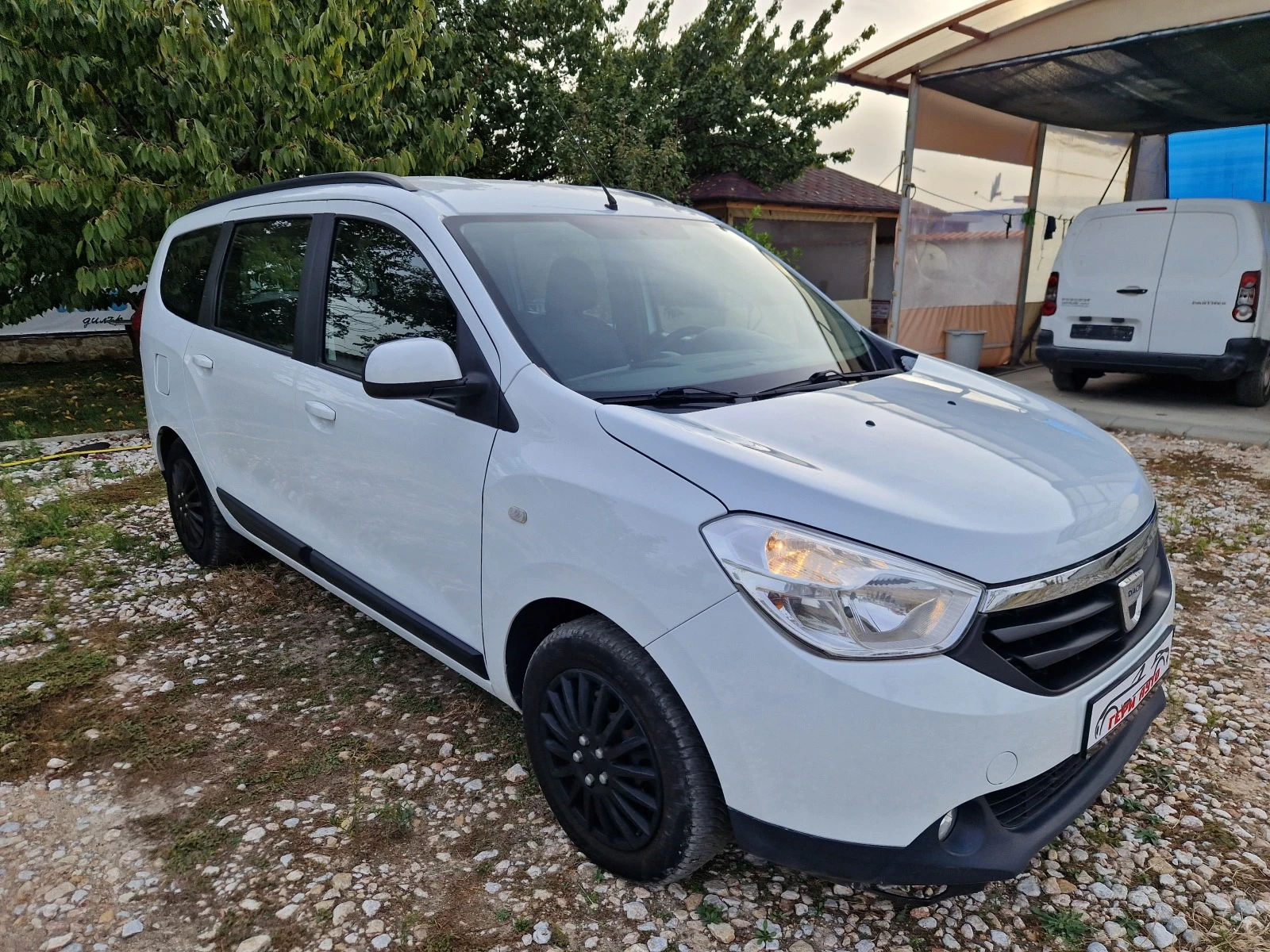 Dacia Lodgy 1.5 DCI - изображение 4