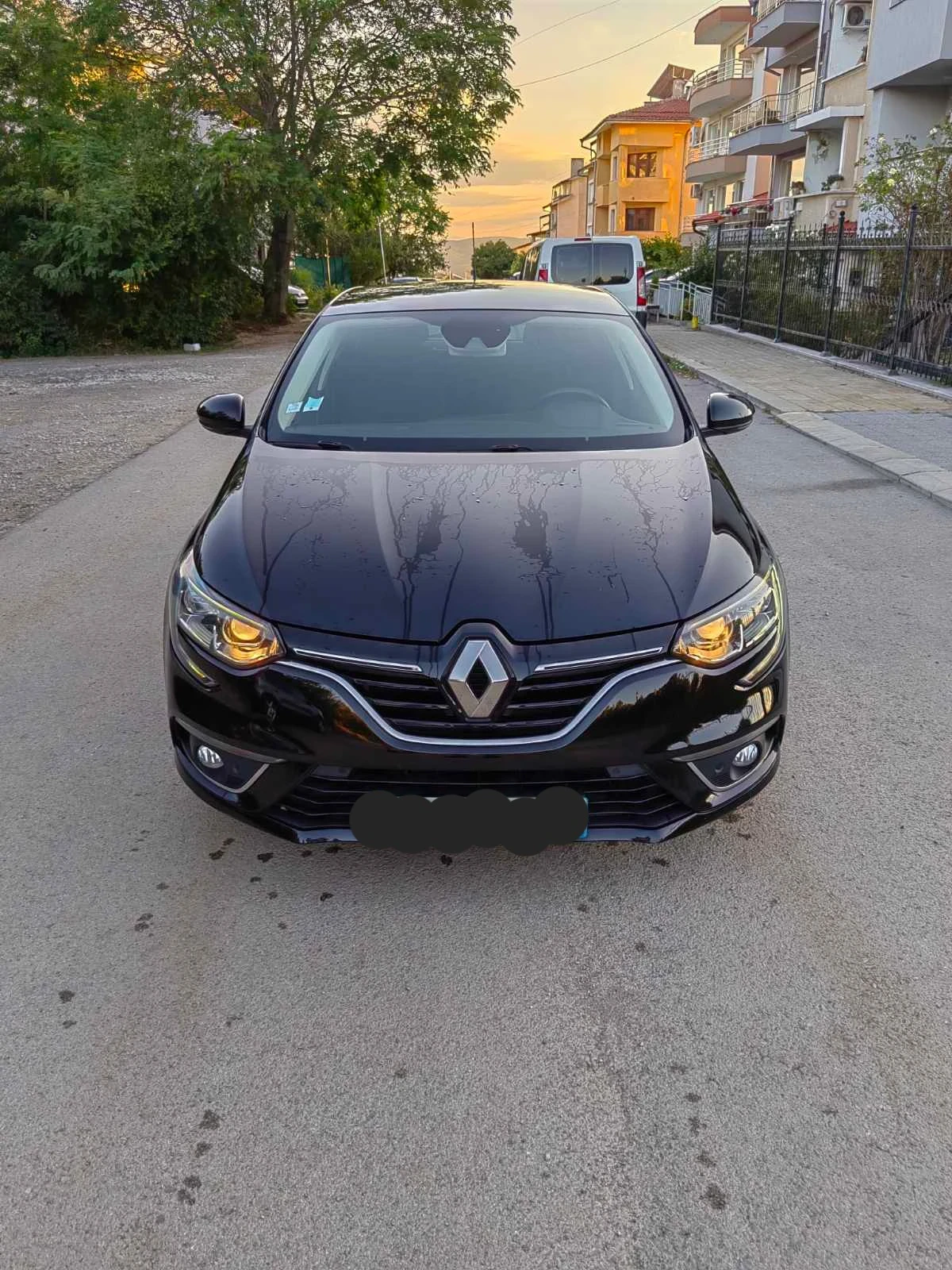 Renault Megane 1.5 110к.с, снимка 3 - Автомобили и джипове - 55540589