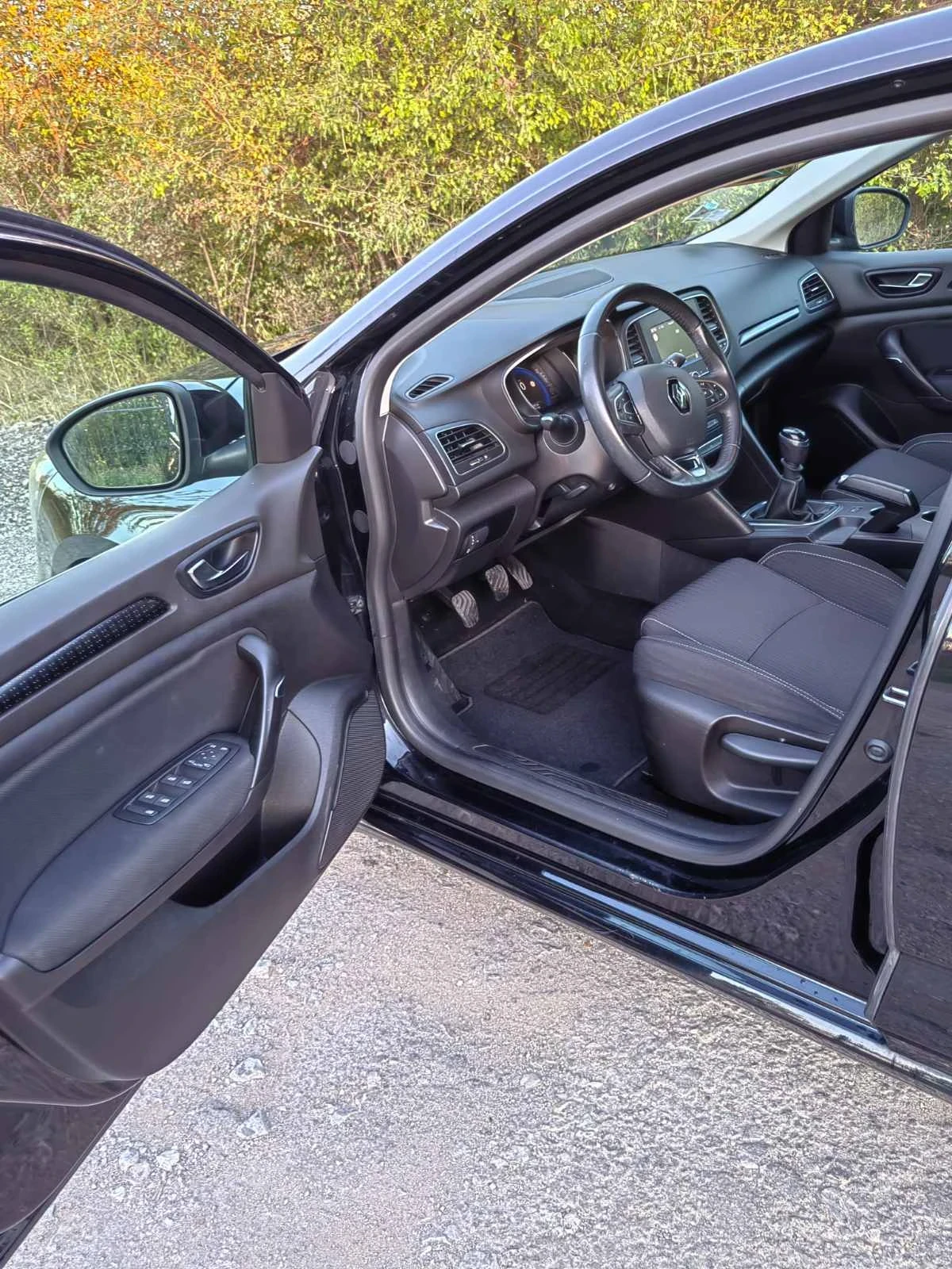 Renault Megane 1.5 110к.с, снимка 14 - Автомобили и джипове - 55540589