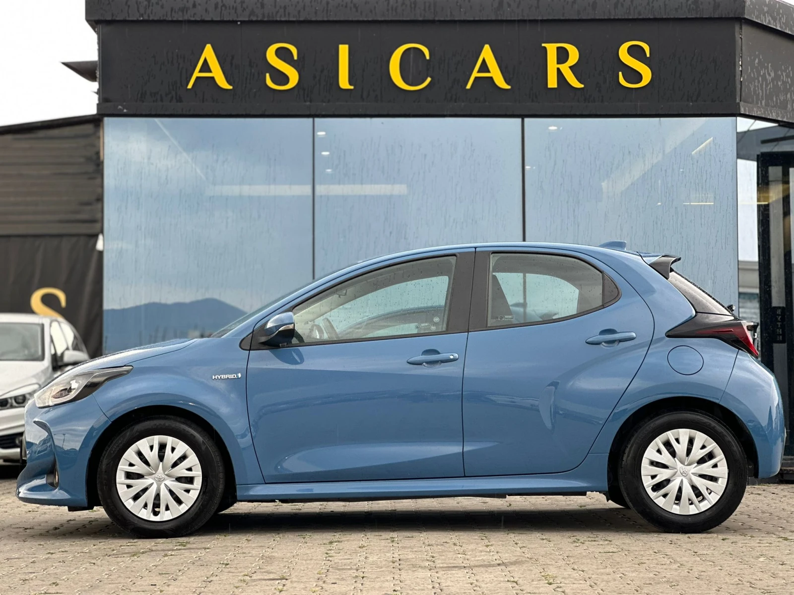 Toyota Yaris / 1.5 HYBRID / ACTIVE / EURO 6 / TOP / - изображение 2