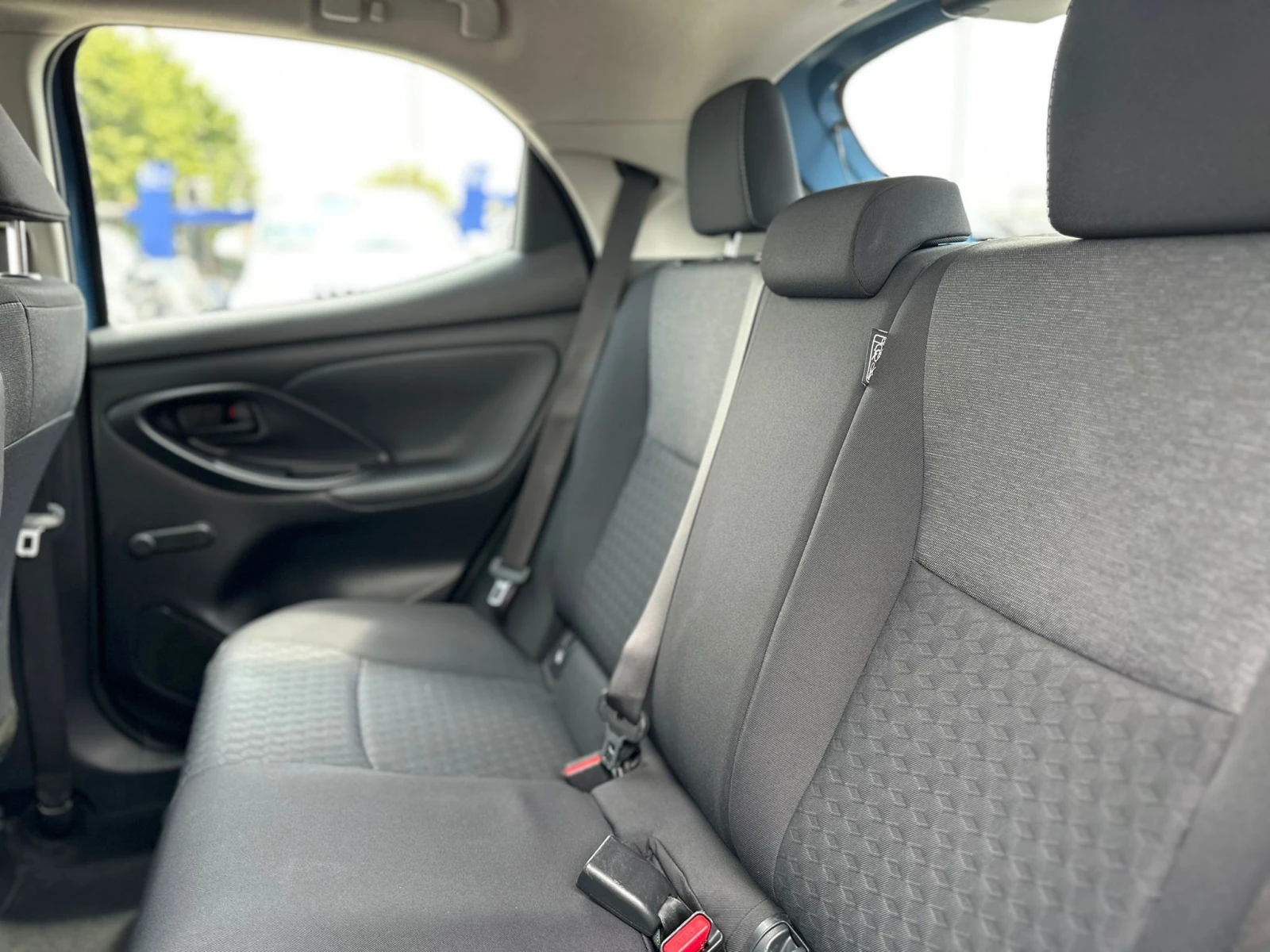Toyota Yaris / 1.5 HYBRID / ACTIVE / EURO 6 / TOP / - изображение 10