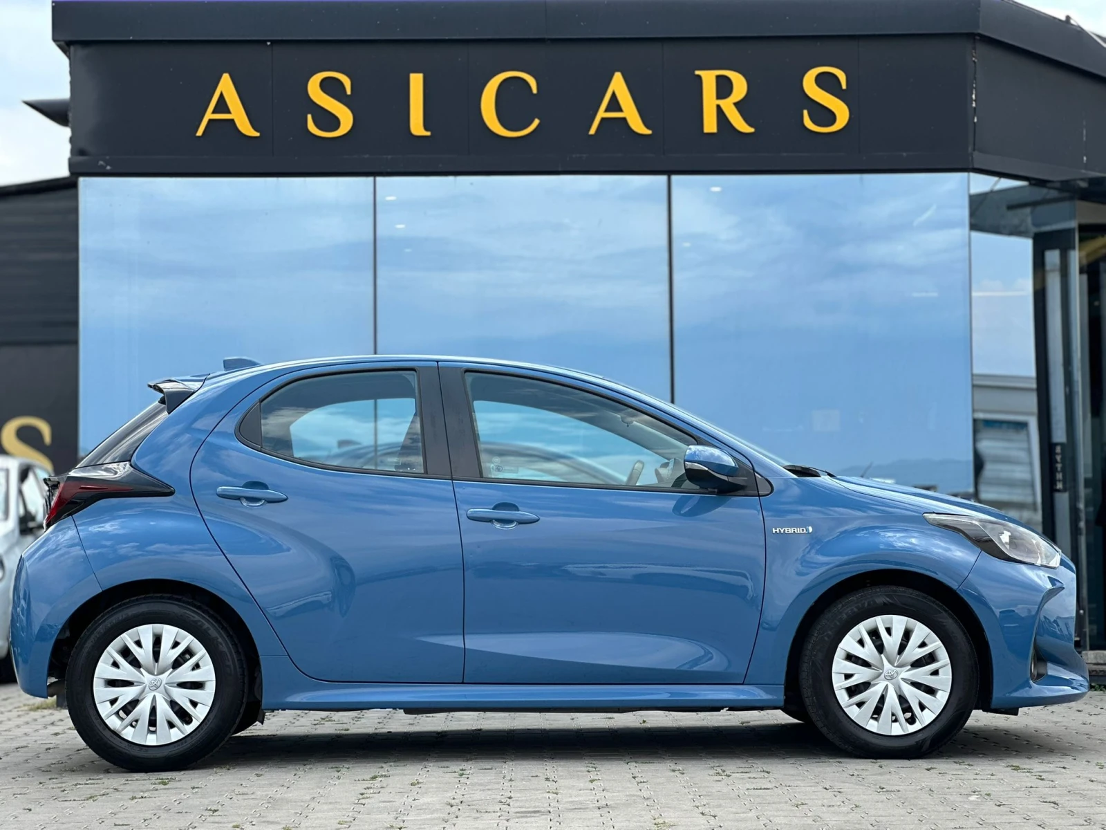 Toyota Yaris / 1.5 HYBRID / ACTIVE / EURO 6 / TOP / - изображение 6