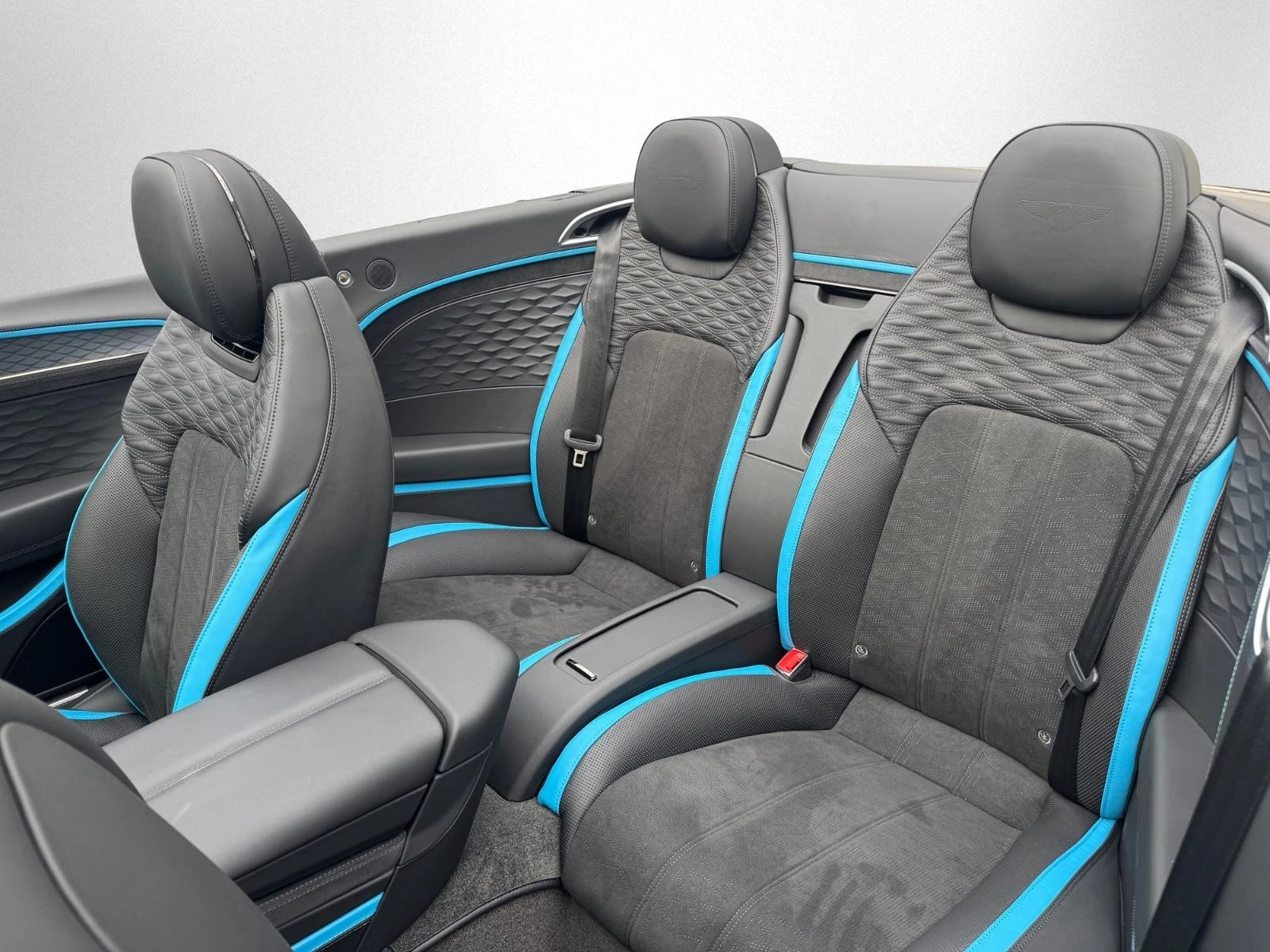 Bentley Continental gt GTC V8 HYBRID/CERAMIC/BLACKLINE/NAIM/FIRST EDITION | Mobile.bg   16