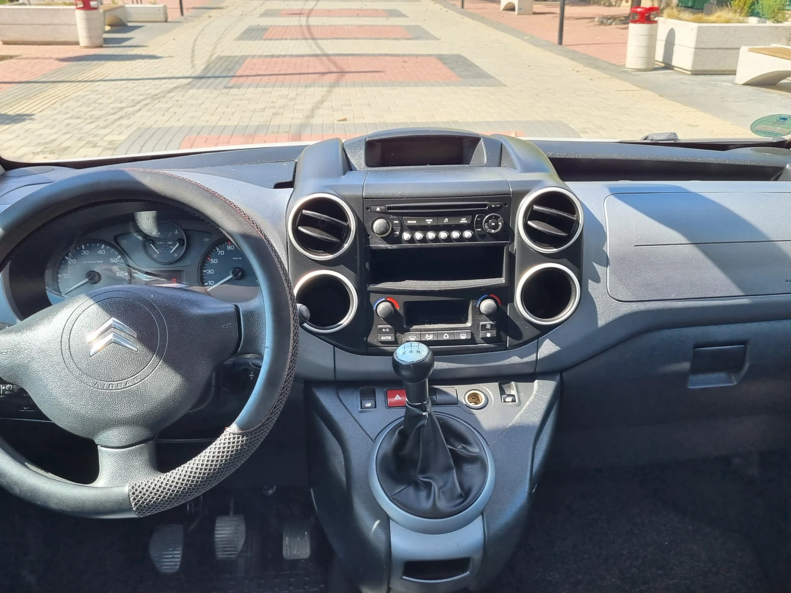 Citroen Berlingo НОВ ВНОС  ПЪТНИЧЕСКИ ВСИЧКИ ЕКСТРИ ТОП - изображение 7