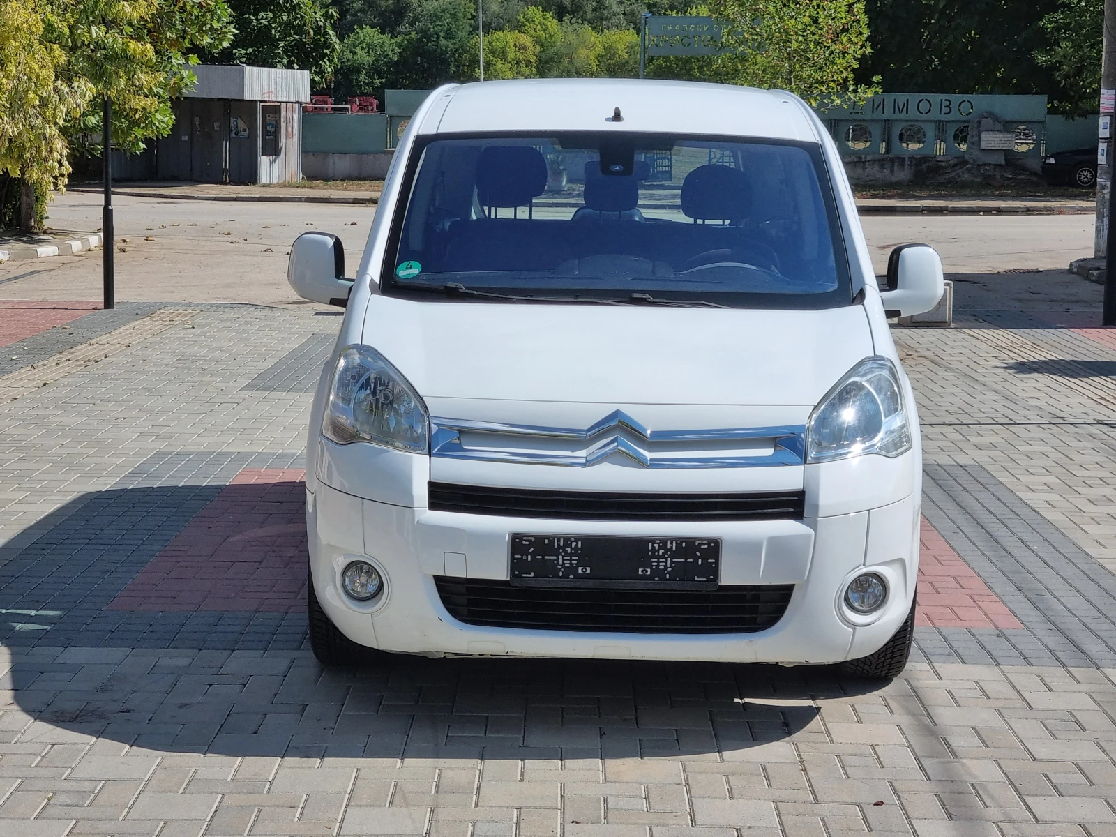 Citroen Berlingo НОВ ВНОС  ПЪТНИЧЕСКИ ВСИЧКИ ЕКСТРИ ТОП - изображение 2