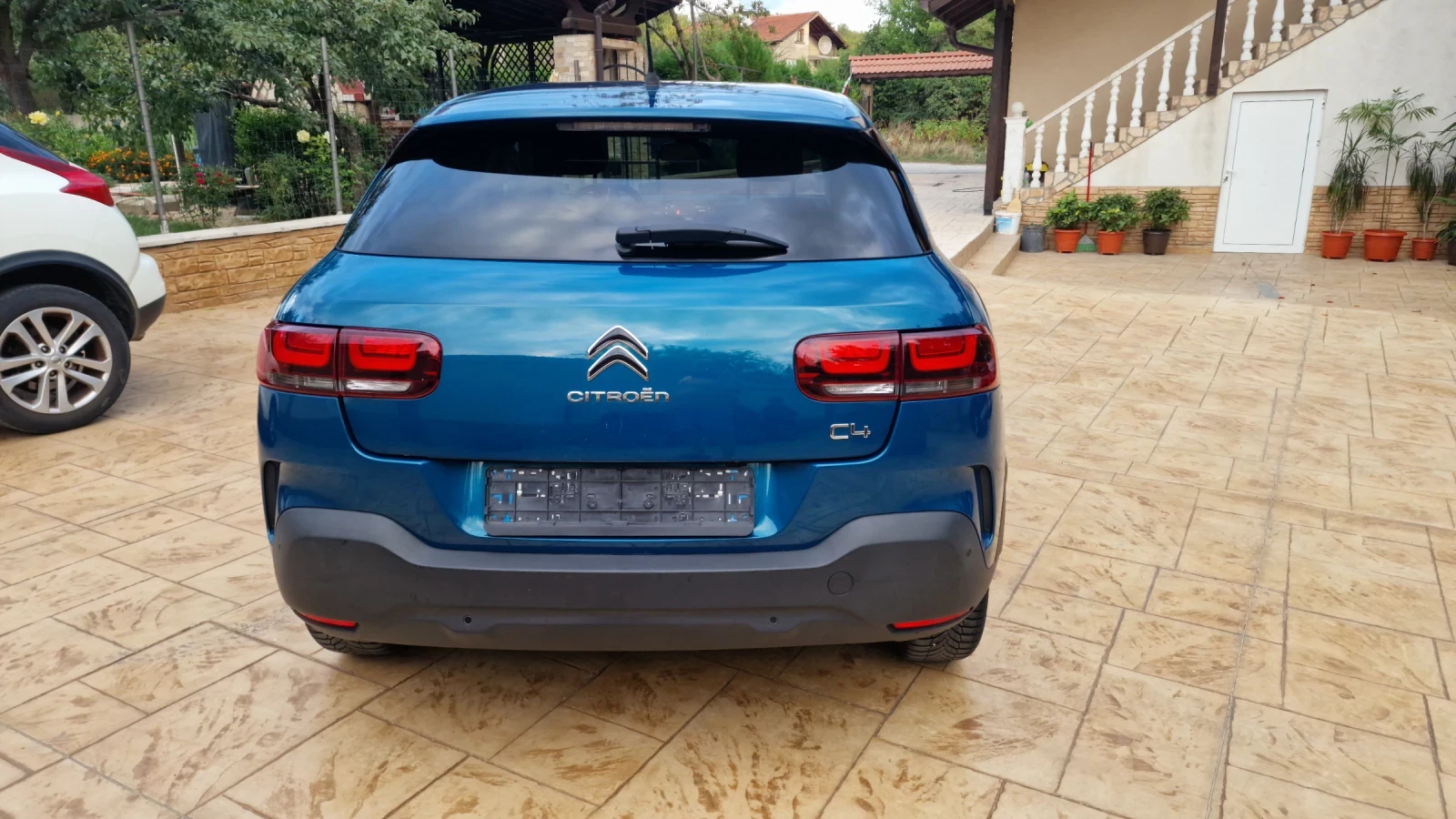Citroen C4 Cactus 1.2T-Shine  - изображение 5