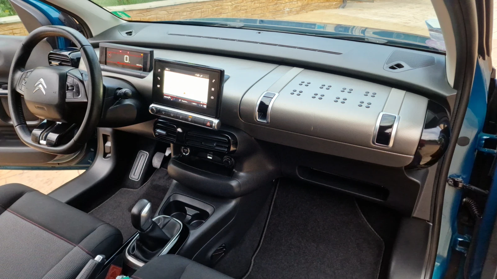 Citroen C4 Cactus 1.2T-Shine  | Mobile.bg — изображение 14