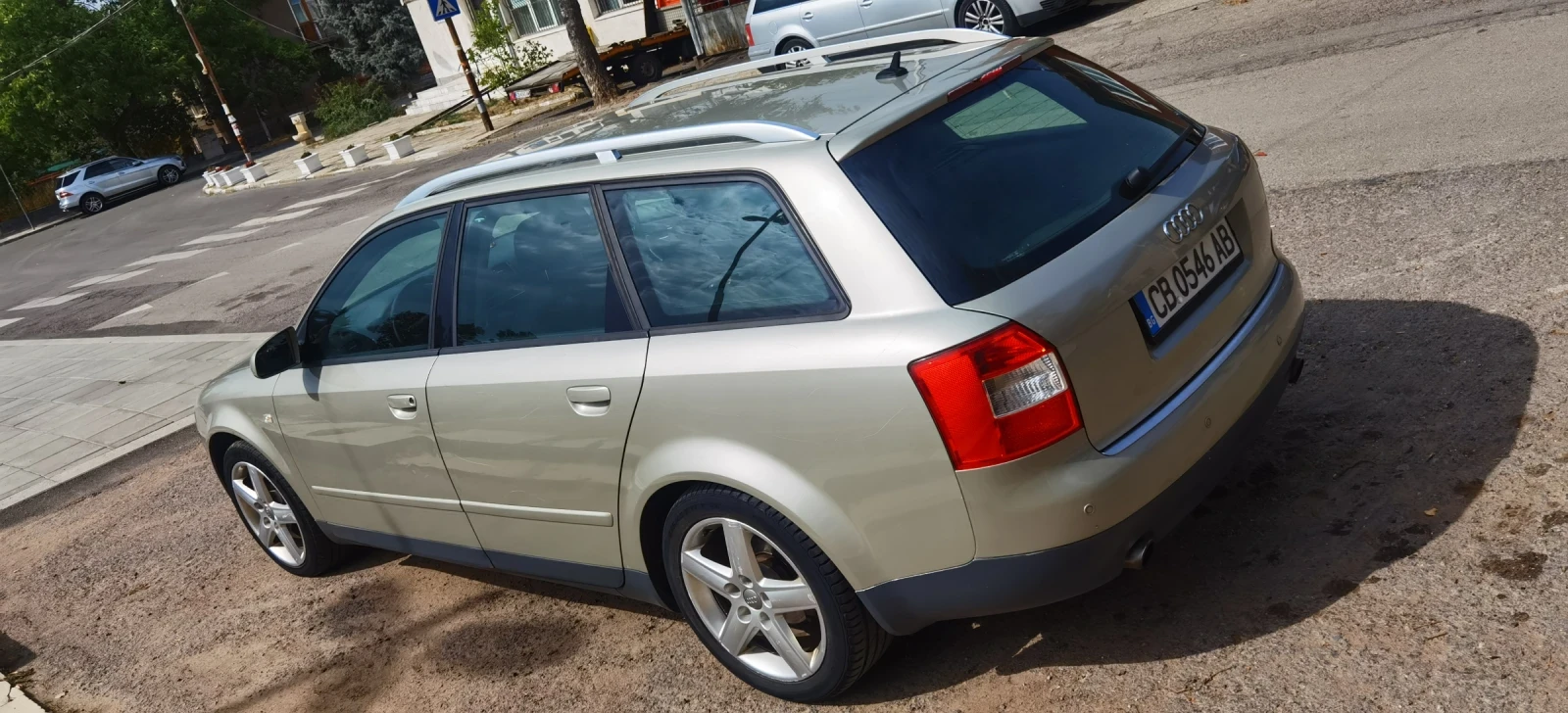Audi A4 2.4i-170кс LPG - изображение 4