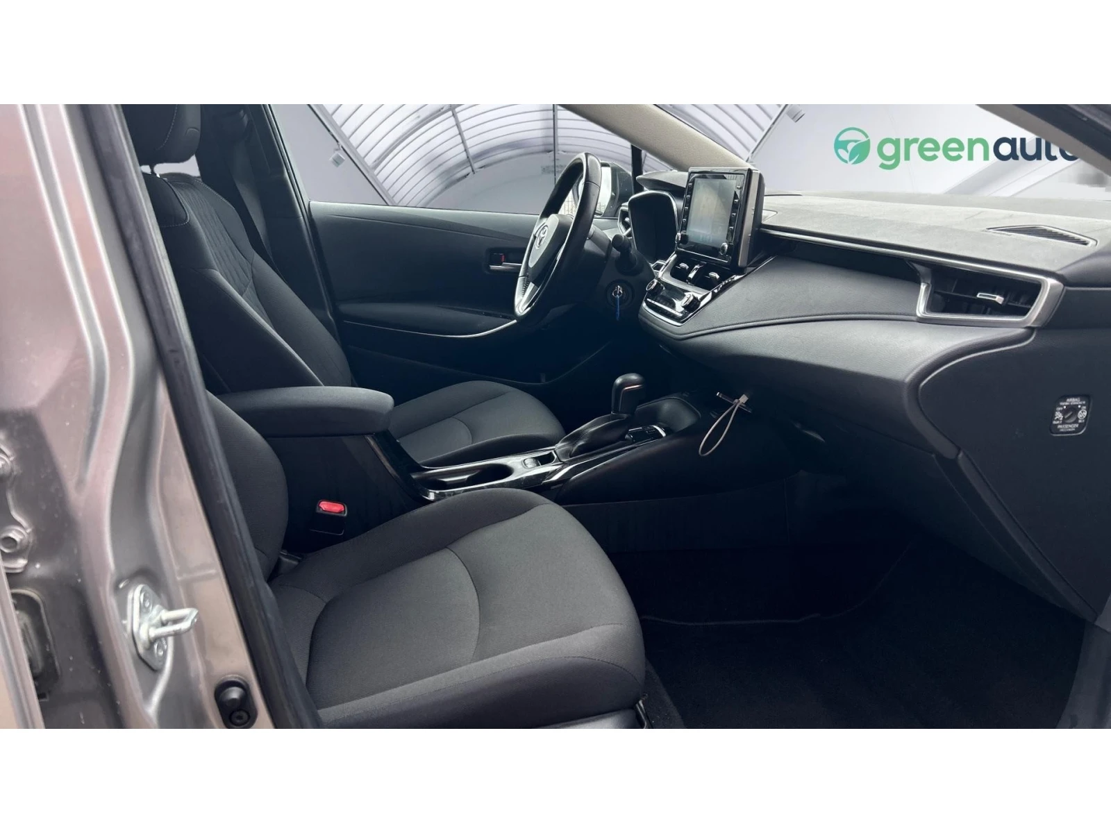 Toyota Corolla 1.6 VVT-i A/T, Месечна вноска от 444 лв. - изображение 9