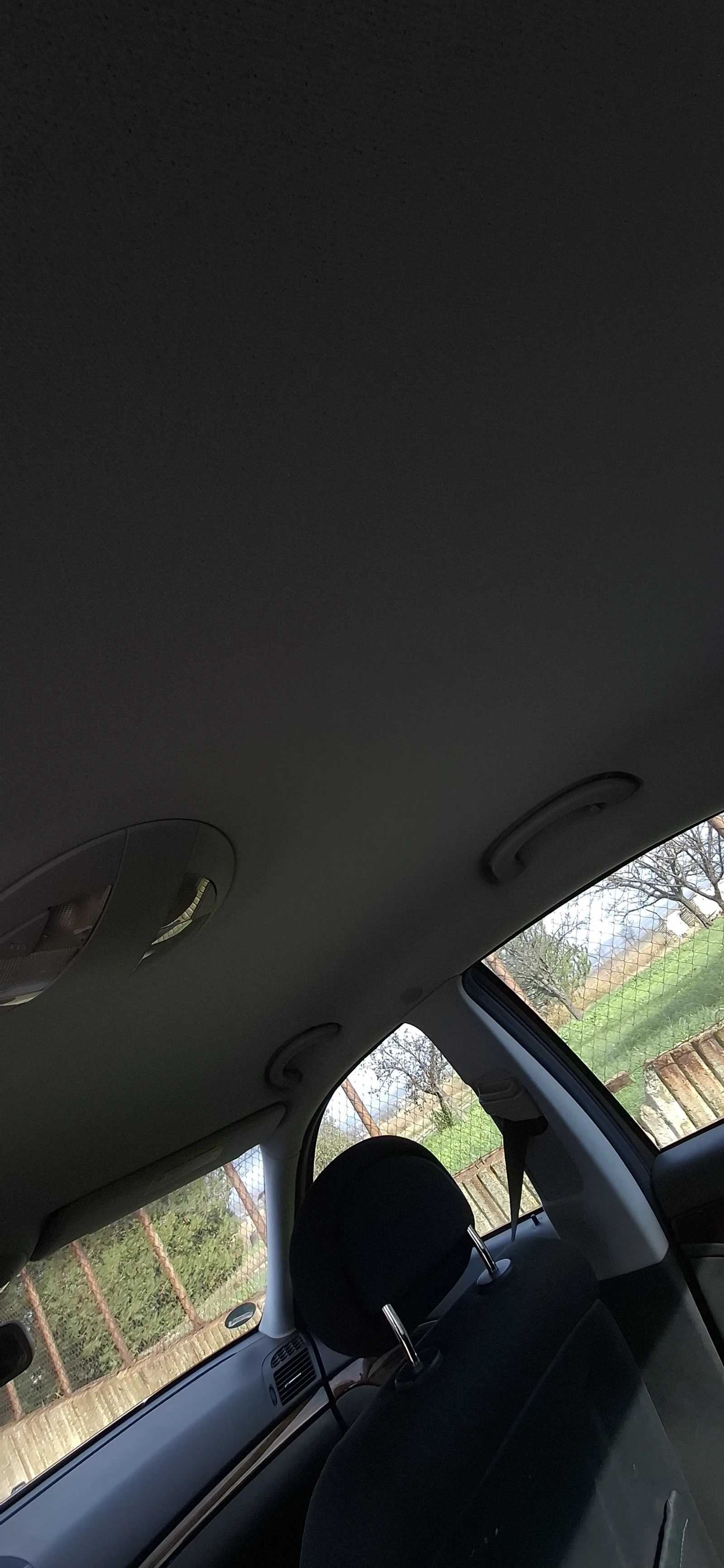 Mercedes-Benz E 220  - изображение 10